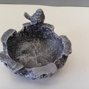Birdbath silver Tit