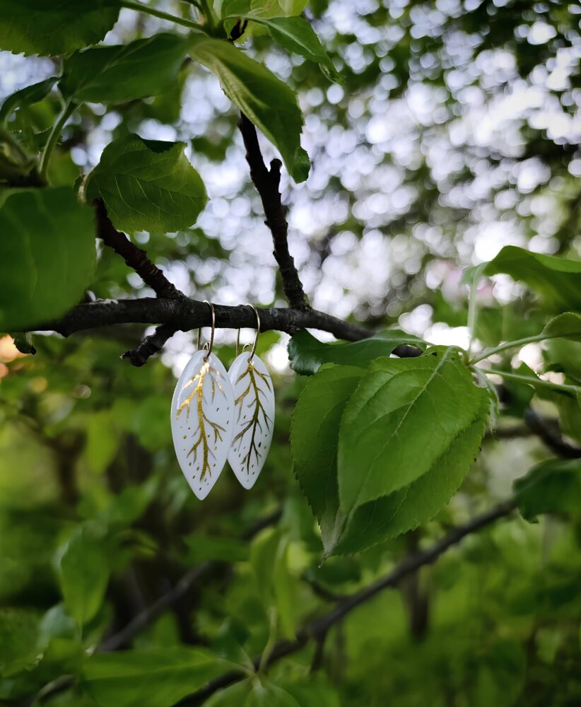 EmbayElegantWhitePorcelainLeafEarrings4