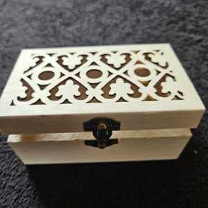 Unfinished Wooden Box for Crafts – Laser Cut Lattice Lid Trinket Box to Paint, DIY Blank Wood Jewelry Keepsake Organizer with Antique Metal Clasp